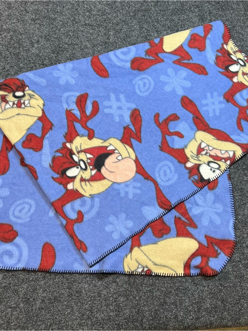 Vintage Taz Tasmanian Devil Throw Blanket Looney Tunes 1999 Fleece